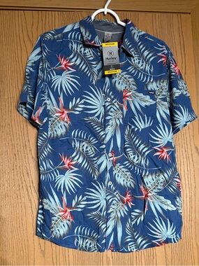 Hurley Mens Hawaiian Short Sleeve Shirt Medium Pink/Blue Floral Pattern NWT